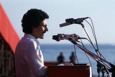 MASSIMO D ALEMA POLITICO PCI 1978 GIOVANE