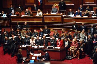 SECONDO GOVERNO ROMANO PRODI AULA SENATO FIDUCIA