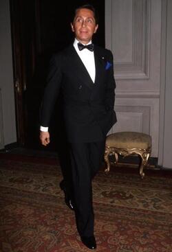 VALENTINO GARAVANI STILISTA