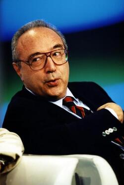 PIERFRANCESCO PINGITORE REGISTA AUTORE