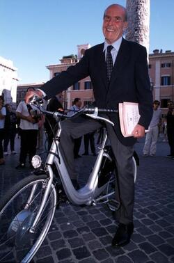 UMBERTO VERONESI ONCOLOGO bicicletta