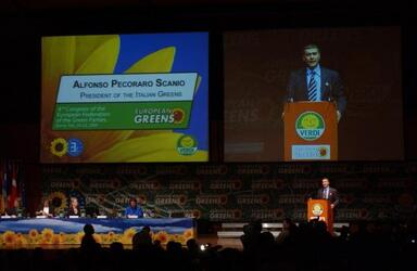 ALFONSO PECORARO SCANIO POLITICO