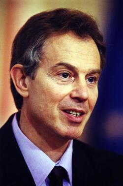 TONY BLAIR PRIMO MINISTRO INGLESE DURANTE IL VERTICE ITALO BRITANNICO