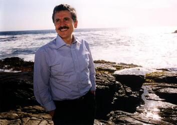 MASSIMO D ALEMA POLITICO DS AL MARE