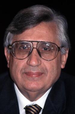 ANTONIO FAZIO ECONOMISTA