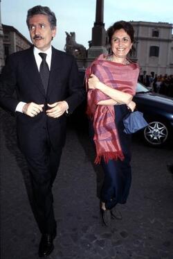 MASSIMO D ALEMA CON LA MOGLIE LINDA giuva