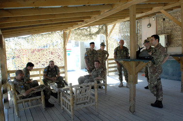 CONTINGENTE ITALIANO IN AFGHANISTAN MILITARI NATO CAMP INVICTA ISAF KABUL AFGHANISTAN