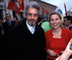 NICOLA PIOVANI MUSICISTA CON GIOVANNA MELANDRI POLITICA