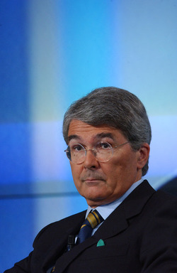 ROBERTO CASTELLI POLITICO