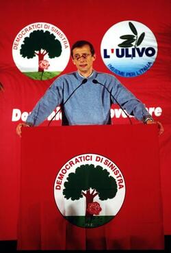 PIERO FASSINO POLITICO DS