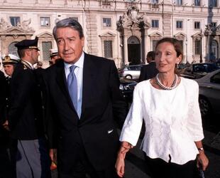 LUCIO STANCA CON LA MOGLIE