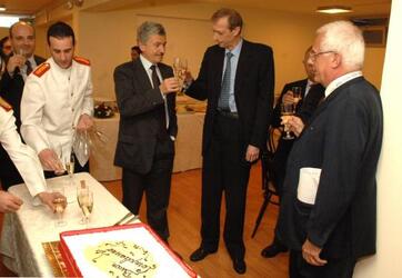 COMPLEANNO MASSIMO D ALEMA PIERO FASSINO VINCENZO VISCO