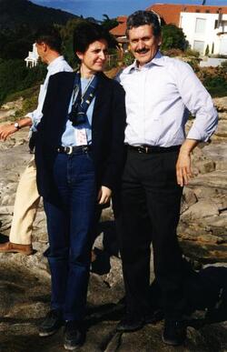 MASSIMO D ALEMA POLITICO DS CON SUA MOGLIE LINDA GIUVA