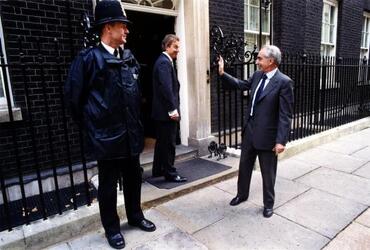 GIULIANO AMATO PRESIDENTE DEL CONSIGLIO A DOWNING STREET CON TONY BLAIR