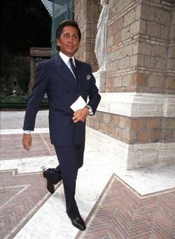 VALENTINO GARAVANI STILISTA