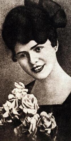 ANGELA CURTI CUCCIATI