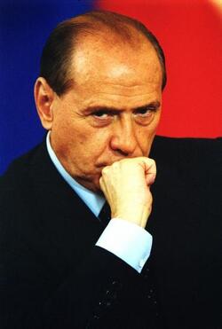 SILVIO BERLUSCONI PRESIDENTE DEL CONSIGLIO AL VERTICE ITALO FRANCESE SVOLTOSI AVILLA MADAMA