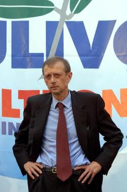 PIERO FASSINO POLITICO DS