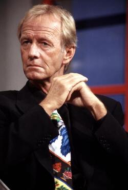 PAUL HOGAN ATTORE