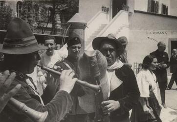 FASCISMO DONNE 1938 FESTA POPOLARE COSTUME TRADIZIONALE