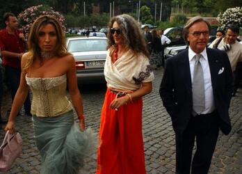 DIEGO DELLA VALLE CON DELLE SUE AMICHE