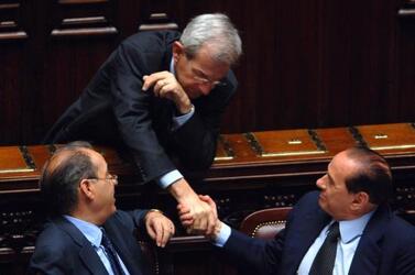 SILVIO BERLUSCONI PRESIDENTE DEL CONSIGLIO BEPPE PISANU POLITICO FI LUCIANO VIOLANTE POLITICO DS