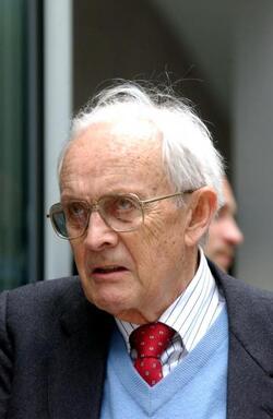 GIOVANNI BERLINGUER POLITICO DS