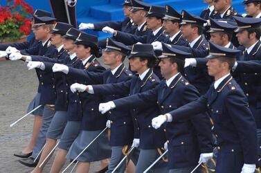 POLIZIA
