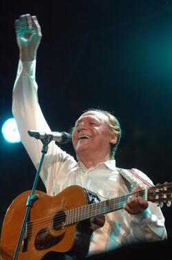 RENZO ARBORE