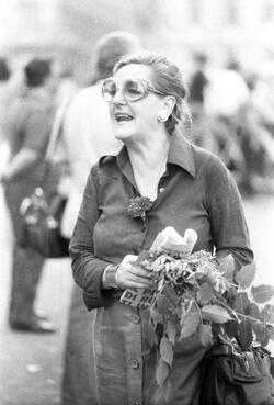 COMIZIO VITTORIA ELETTORALE PCI A SAN GIOVANNI 1975 CARLA CAPPONI