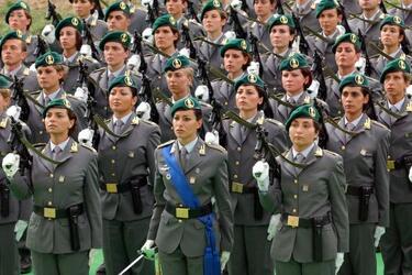 GUARDIA DI FINANZA donne GDF
