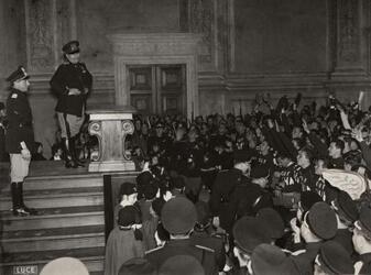 BENITO MUSSOLINI DUCE GUF GRUPPI UNIVERSITARI FASCISTI CAMPIDOGLIO