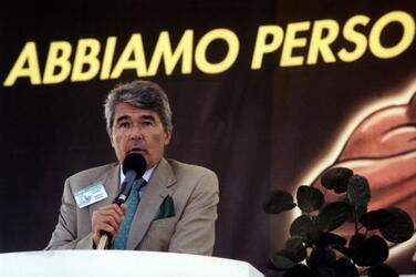 ROBERTO CASTELLI POLITICO