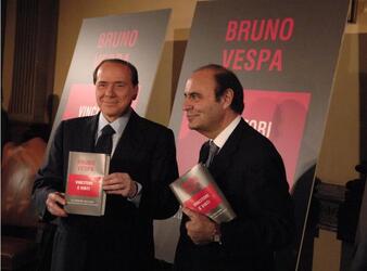 SILVIO BERLUSCONI PRESIDENTE DEL CONSIGLIO BRUNO VESPA GIORNALISTA