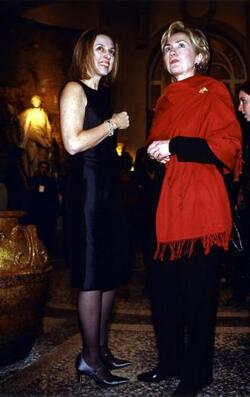 HILLARY CLINTON CON ANTONELLA BORALEVI GIORNALISTA