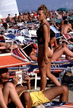 SPIAGGIA SPIAGGE ESTATE MARE CALDO TURISTI TURISMO BAGNANTI STABILIMENTO BALNEARE