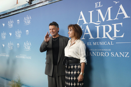Alejandro Sanz Attends El Alma Al Aire Musical Premiere In Madrid Alejandro Sanz Attends El Alma Al Aire Musical Premiere In Madrid