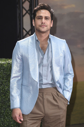 Season 2 Premiere Rivals in London