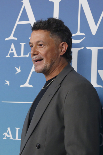 Alejandro Sanz Attends El Alma Al Aire Musical Premiere In Madrid Alejandro Sanz Attends El Alma Al Aire Musical Premiere In Madrid