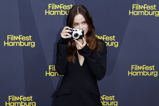 Filmpremiere Das Mädchen mit der Leica Filmfest Hamburg 2026 Filmpremiere Das Mädchen mit der Leica Filmfest Hamburg 2026