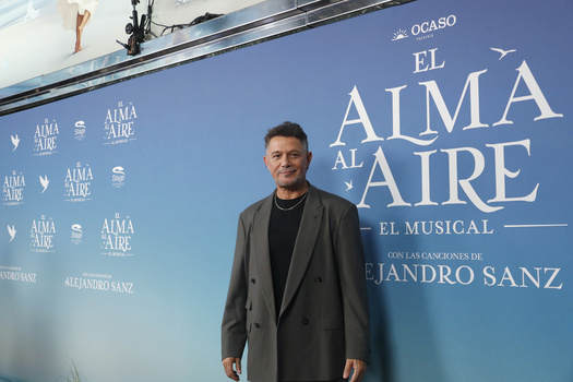 Alejandro Sanz Attends El Alma Al Aire Musical Premiere In Madrid Alejandro Sanz Attends El Alma Al Aire Musical Premiere In Madrid