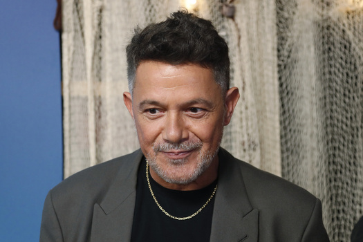 Alejandro Sanz Attends El Alma Al Aire Musical Premiere In Madrid Alejandro Sanz Attends El Alma Al Aire Musical Premiere In Madrid
