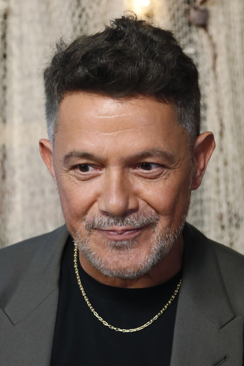 Alejandro Sanz Attends El Alma Al Aire Musical Premiere In Madrid