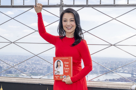 Ming Na Wen Visits The Empire State Building In New York Ming Na Wen Visits The Empire State Building In New York