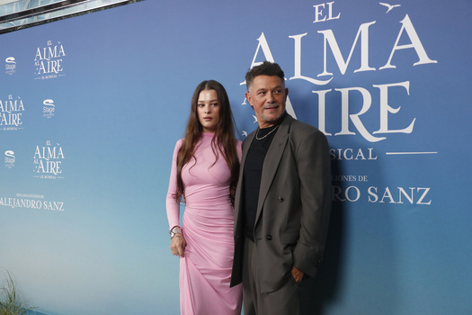 Alejandro Sanz Attends El Alma Al Aire Musical Premiere In Madrid Alejandro Sanz Attends El Alma Al Aire Musical Premiere In Madrid
