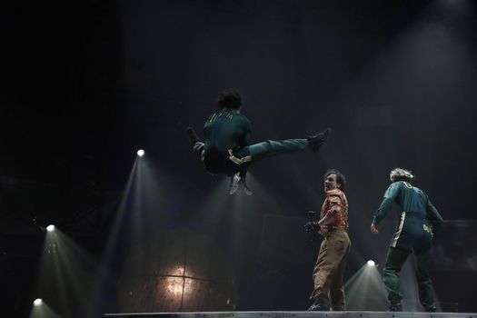 First Look At The Island Of Neverland Acrobatic And Theater Experience In Spain First Look At The Island Of Neverland Acrobatic And Theater Experience In Spain
