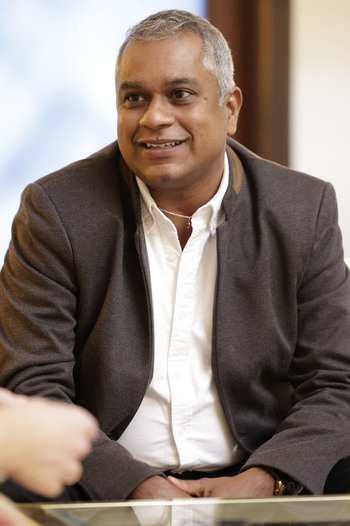 Interview mit Weihbischof Joshy Pottackal in Fulda Interview mit Weihbischof Joshy Pottackal in Fulda