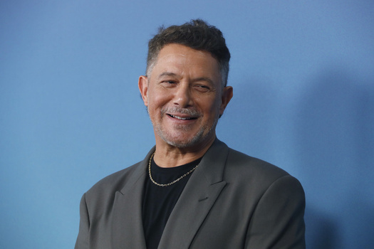 Alejandro Sanz Attends El Alma Al Aire Musical Premiere In Madrid Alejandro Sanz Attends El Alma Al Aire Musical Premiere In Madrid