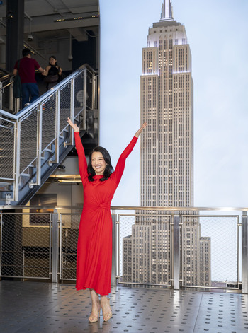 Ming Na Wen Visits The Empire State Building In New York Ming Na Wen Visits The Empire State Building In New York