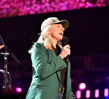 Virginia Governor ABIGAIL SPANBERGER Comes To Farm Aid 2026 At The Virginia Beach Amphitheater In Virginia Beach Virginia On 26 September 2026. Virginia Governor ABIGAIL SPANBERGER Comes To Farm Aid 2026 At The Virginia Beach Amphitheater In Virginia Beach Virginia On 26 September 2026.
